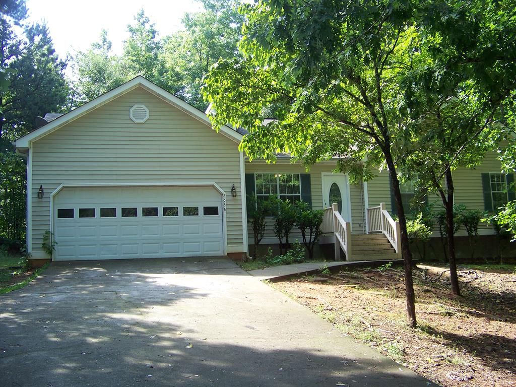 3056 Ridgeview Dr, Villa Rica, GA 30180