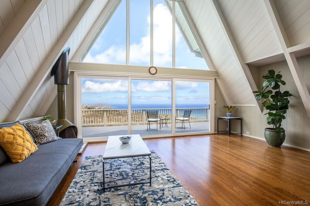 2031 Halekoa Dr, Honolulu, HI 96821