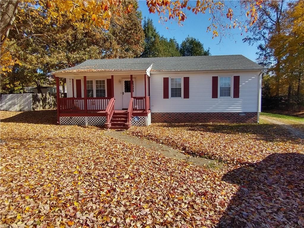 20205 Halloway Ave, South Chesterfield, VA 23803