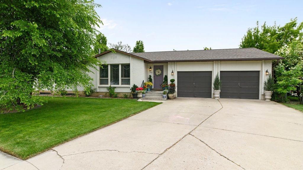 588 S 350 E, Kaysville, UT 84037