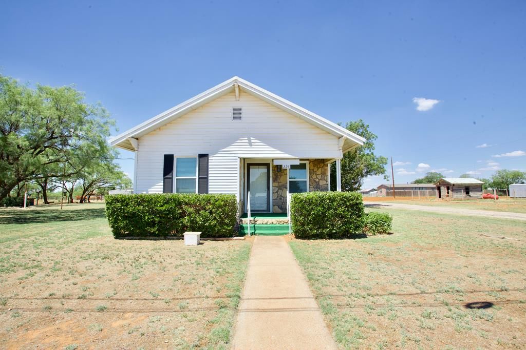 223 N Reed, Westbrook, TX 79565 Trulia