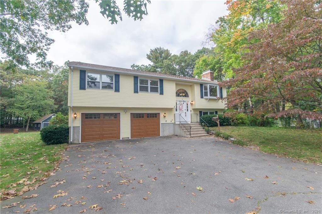 5 Sherwin Dr, Enfield, CT 06082