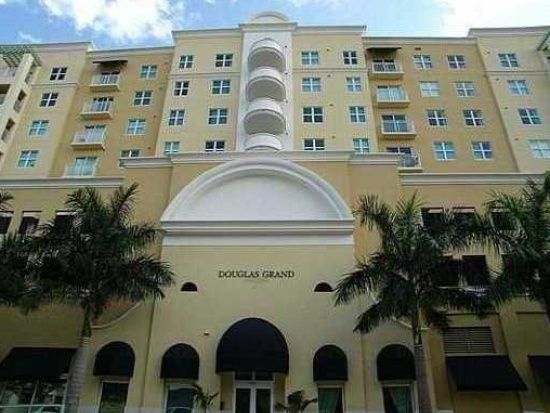 50 Menores Ave #429, Coral Gables, FL 33134