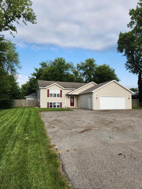 2485 North LYNNDALE DRIVE, Appleton, WI 54914