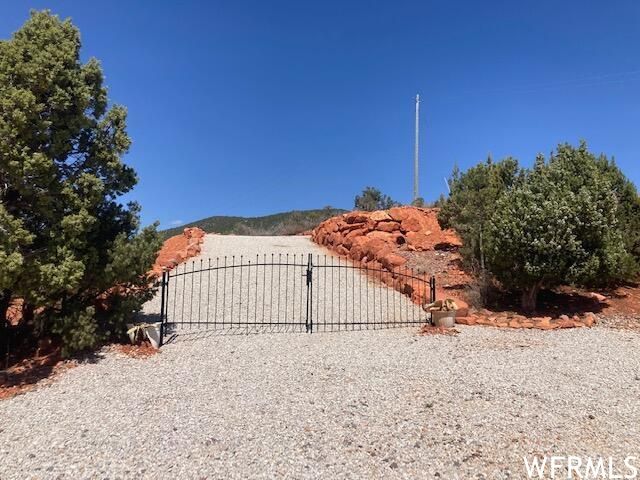 14 N  Red Hill Rd, Central, UT 84722