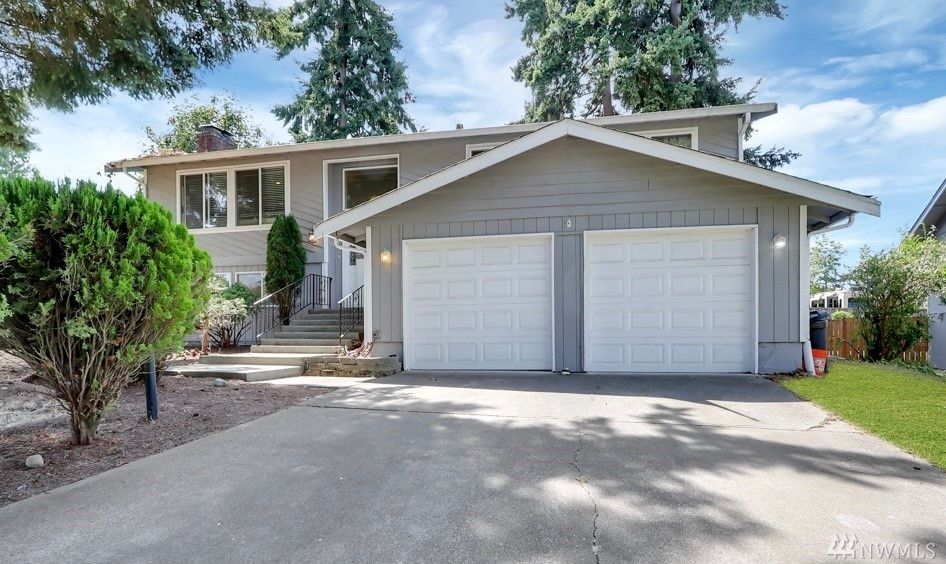 2107 26th Ave SE, Puyallup, WA 98374