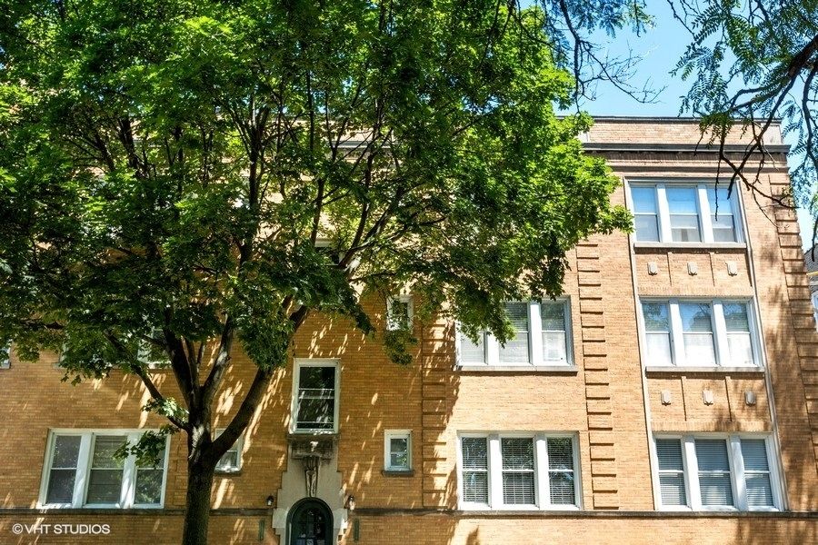 1518 W Schreiber Ave #1, Chicago, IL 60626