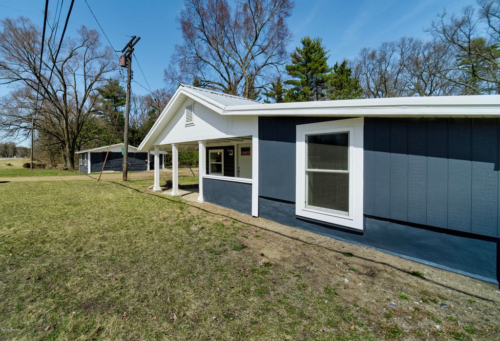 7808 Whitehall Rd, Whitehall, MI 4 Bed, 2 Bath SingleFamily Home