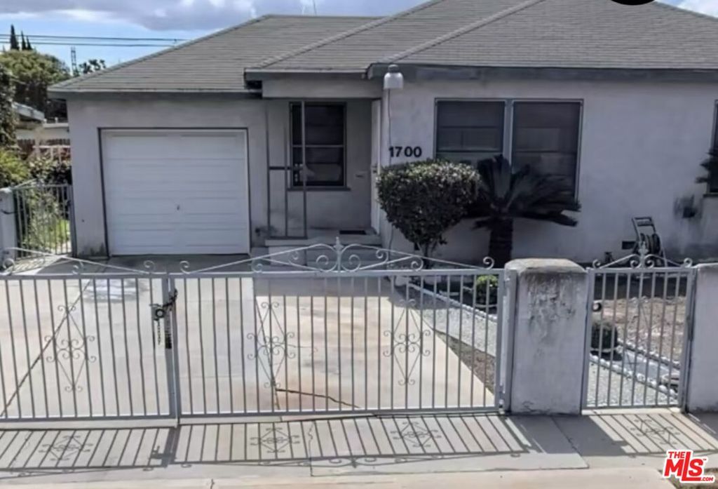 1700 W Tichenor St, Compton, CA 90220 MLS 24412127 Trulia