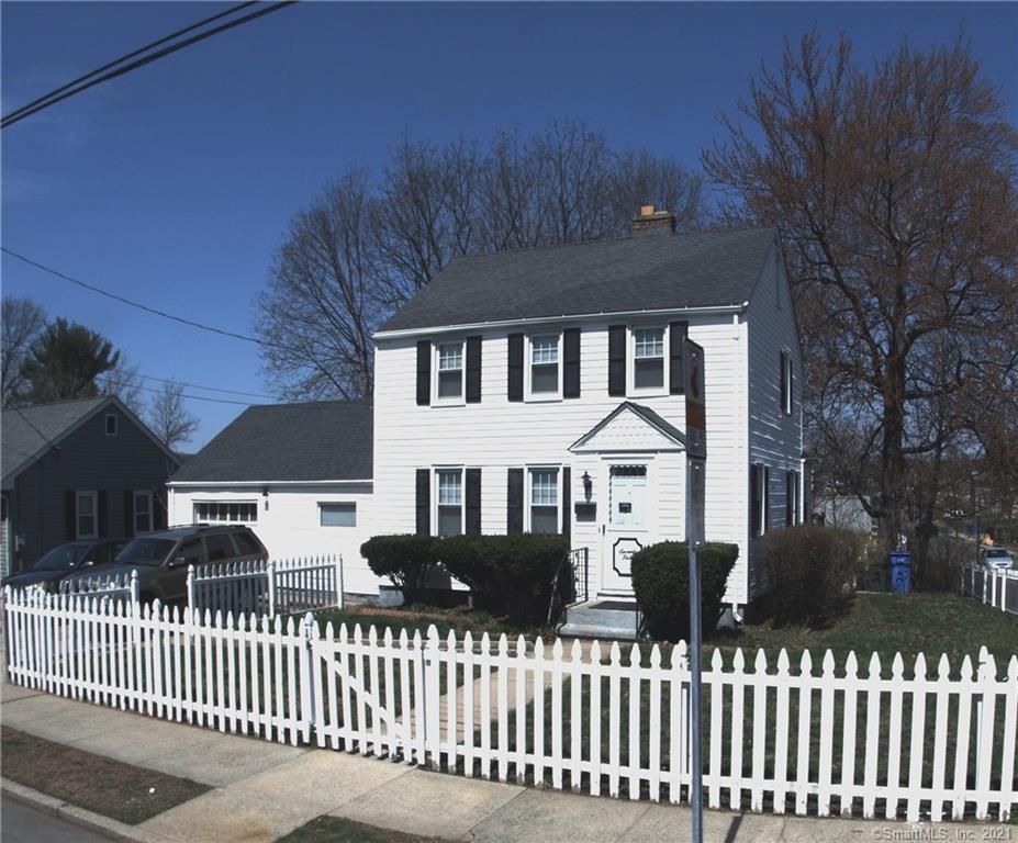 75 Cherry Ann St, Hamden, CT 06514