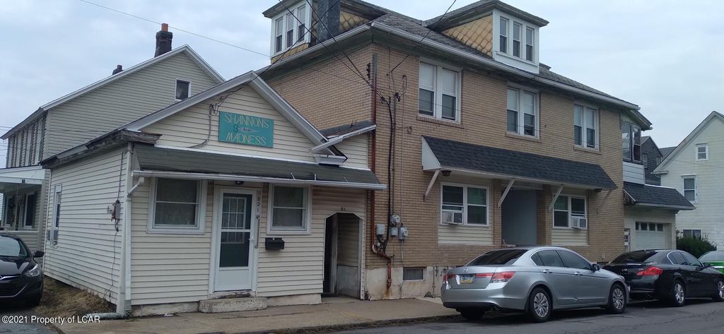 819 W 4th St, Hazleton, PA 18201