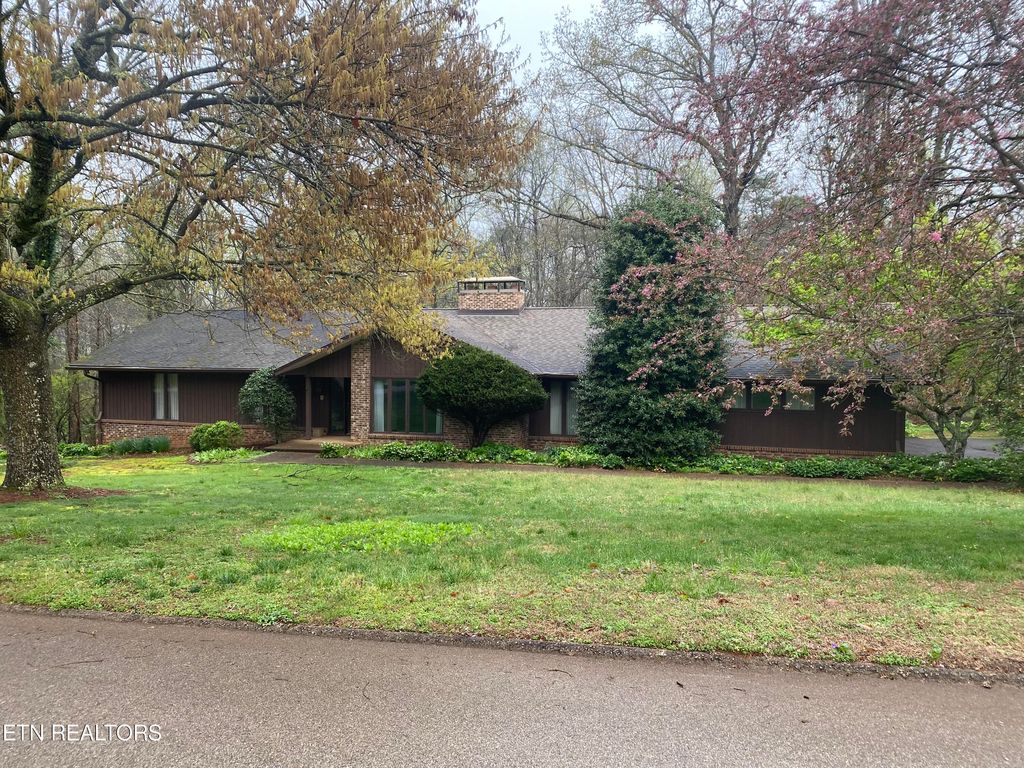 5309 Whitehorse Rd, Knoxville, TN 37919