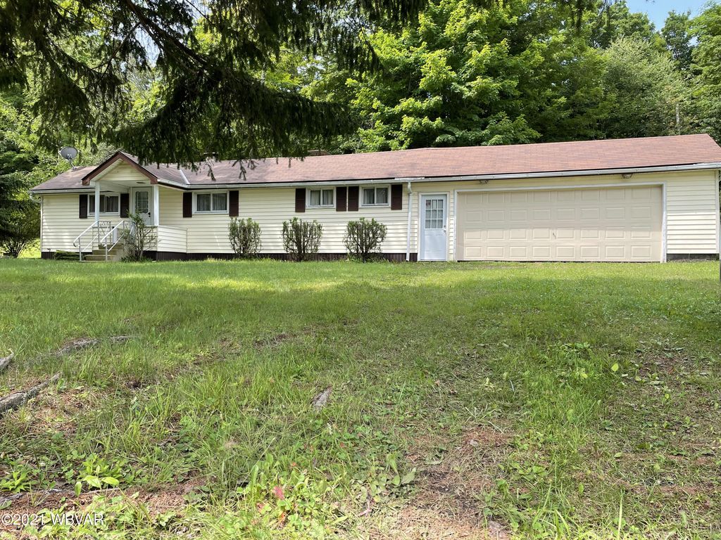 4549 State Highway 487, Lopez, PA 18628