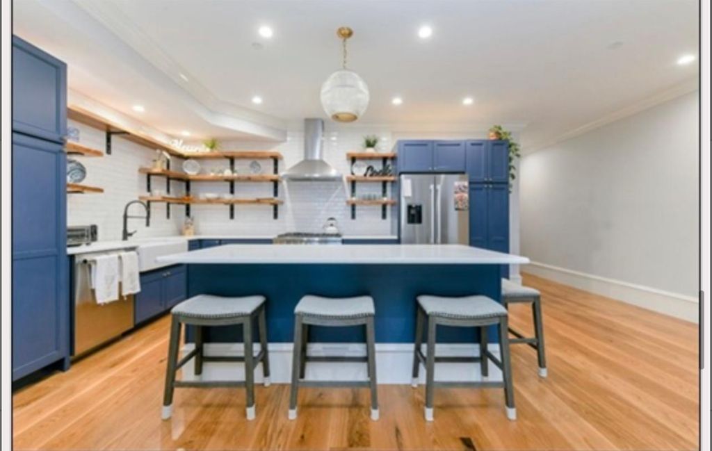 388 W 4th St #4, Boston, MA 02127