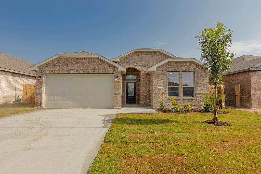 Crownpoint Plan in Pavilion Park, Midland, TX 79705