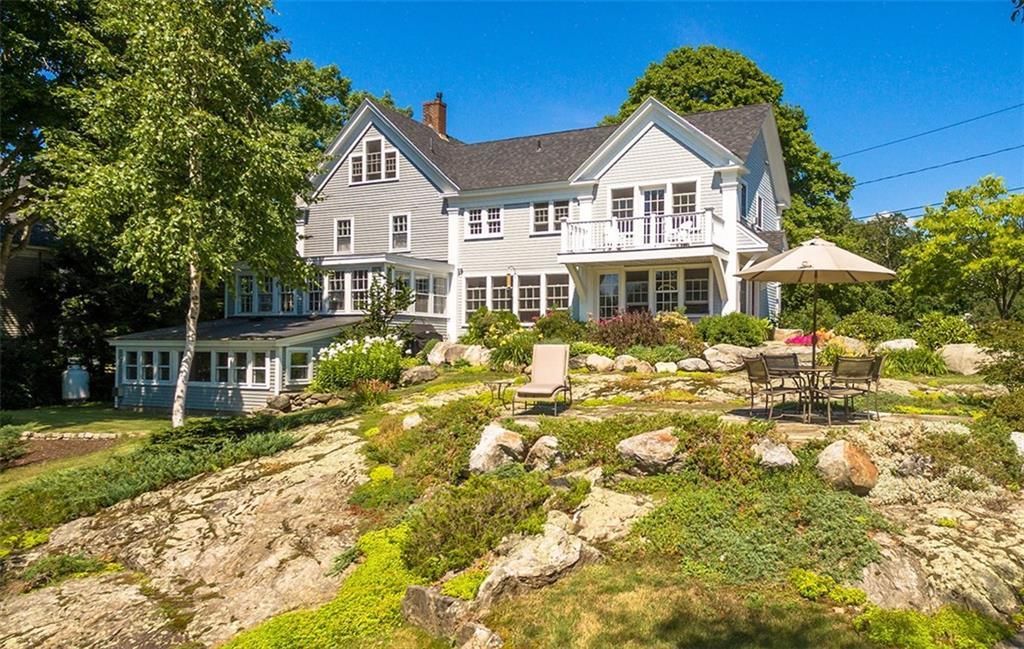 142 Russell Ave, Rockport, ME 04856