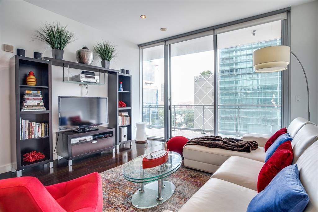 2900 McKinnon St #602, Dallas, TX 75201