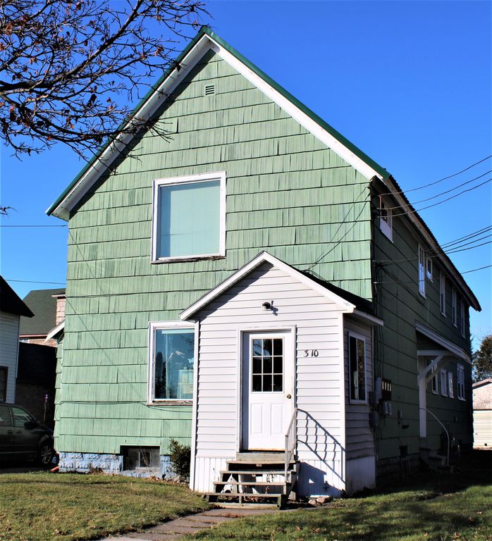 310 Johnston St, Sault Sainte Marie, MI 49783