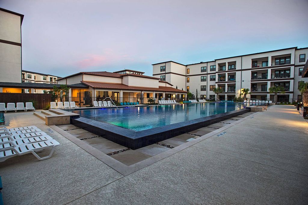 hotels in garland tx 75044