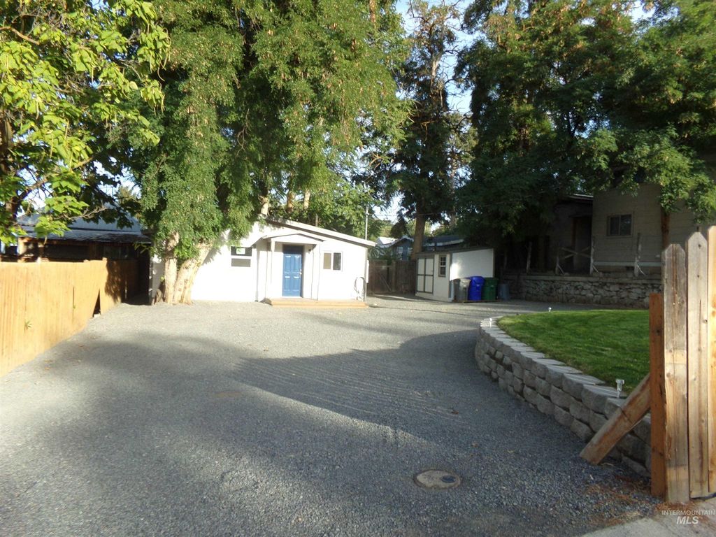515 15th St, Lewiston, ID 83501