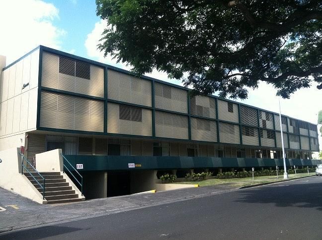 952 Ahana St   #372, Honolulu, HI 96814