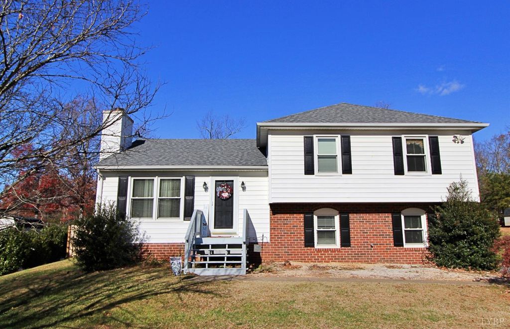 2271 Sunburst Rd, Evington, VA 24550