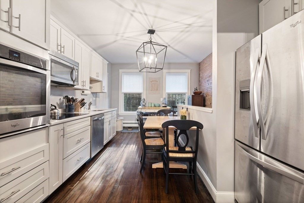 4 Centre Pl #1, Roxbury, MA 02119