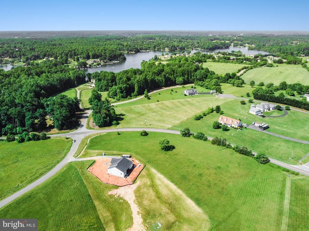 15309 Daybreak Ln, Mineral, VA 23117