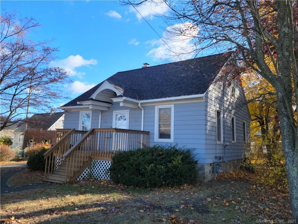 571 Congress Ave, Waterbury, CT 06708
