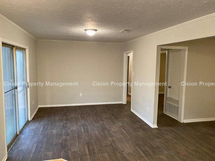 3164 Fleetwood Dr, Jackson, MS 39212