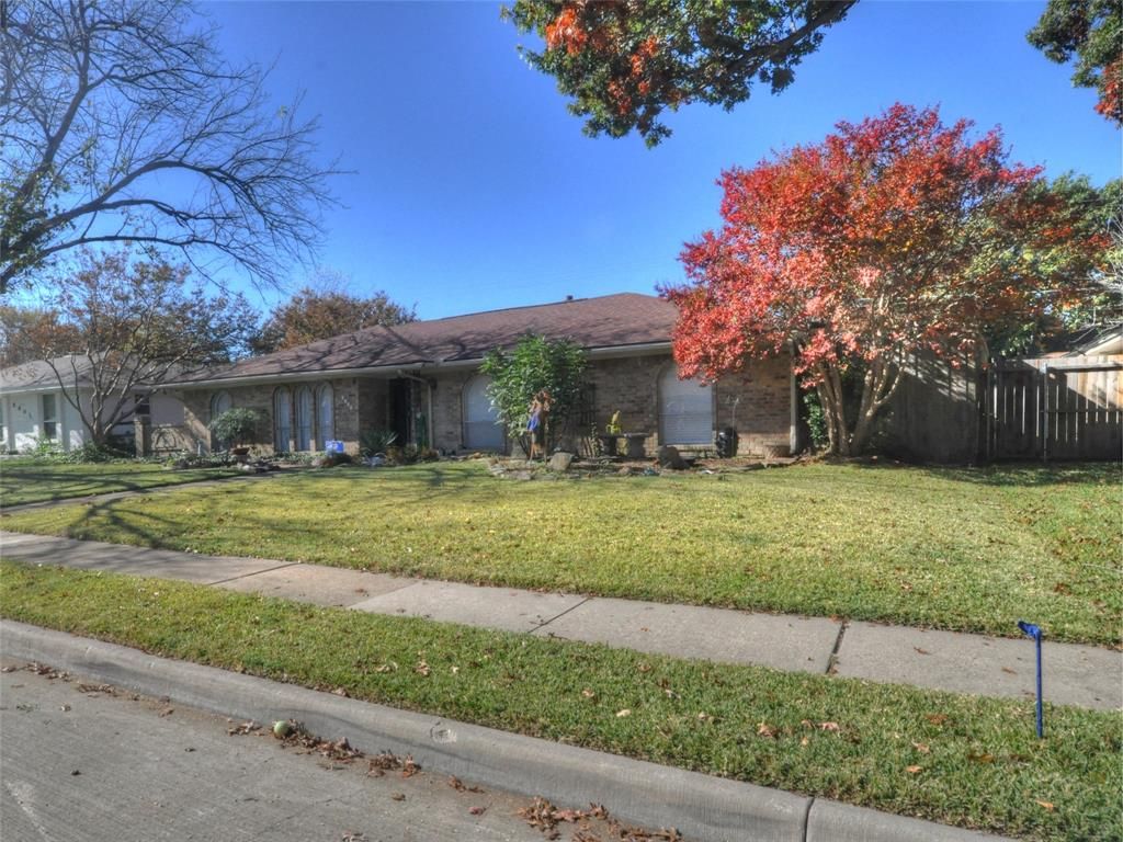 2405 Maple Leaf Dr, Plano, TX 75075