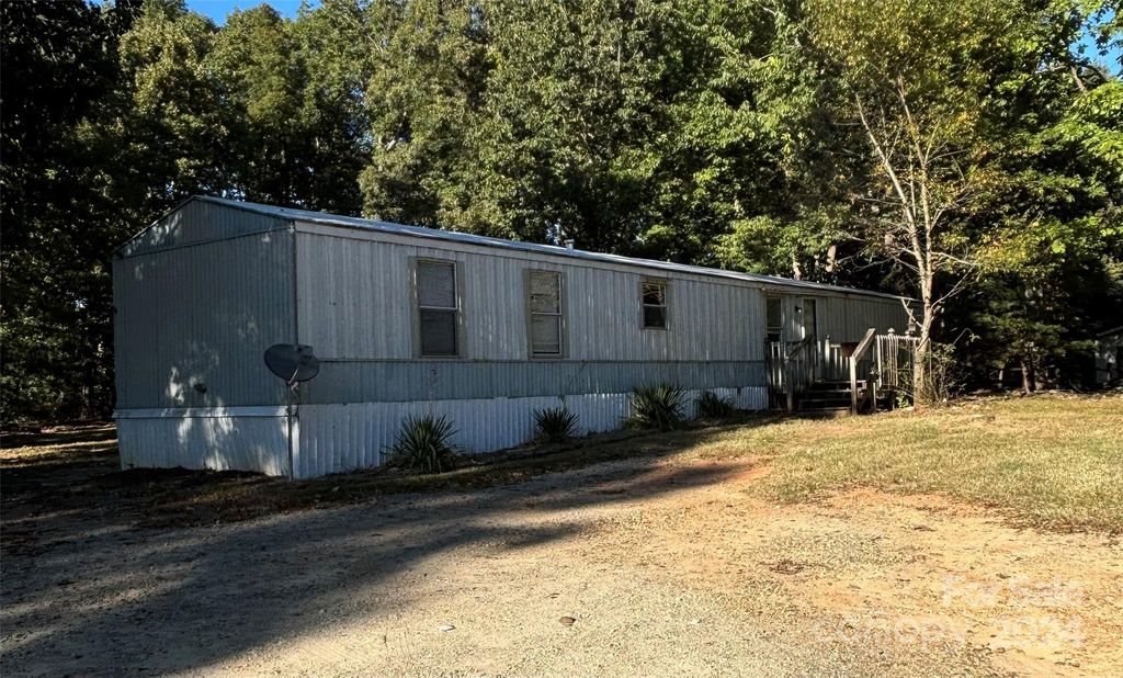 4707 Mountain View Ln, Maiden, NC 28650 Mobile/Manufactured for Sale