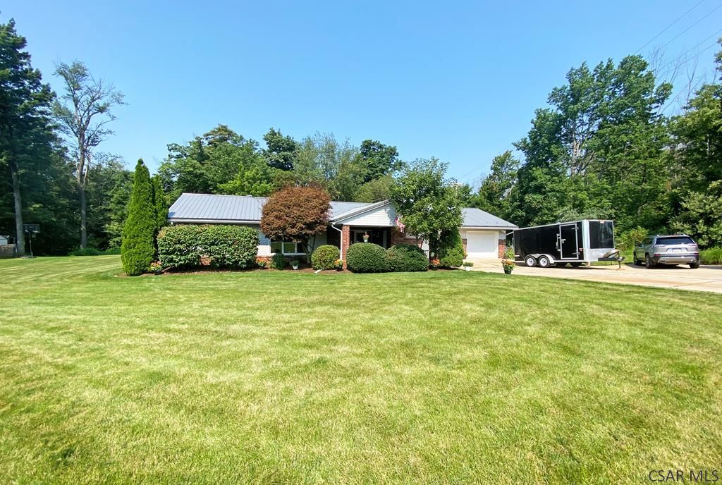 1672 Solomon Run Rd, Johnstown, PA 15904
