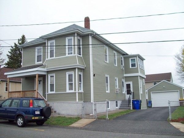 94 Somerset St, Fall River, MA 02721