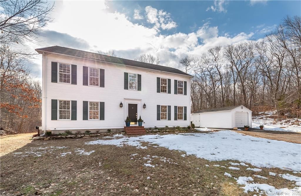 470 Raymond Hill Rd, Uncasville, CT 06382 3 Bed, 3 Bath SingleFamily Home MLS 170370705