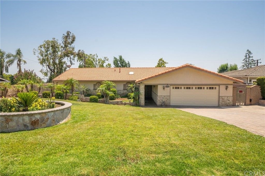 2463 Ocean View Dr, Upland, CA 91784