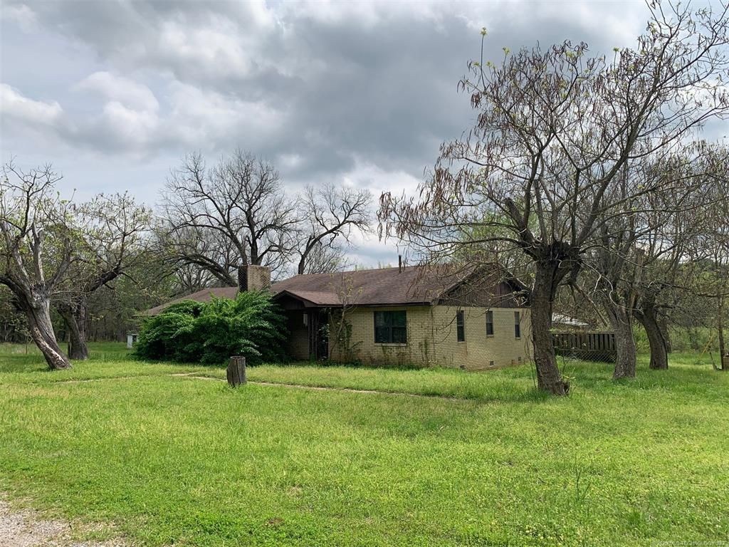 651 SE 115th Rd, Wilburton, OK 2 Bed, 1 Bath SingleFamily Home 43