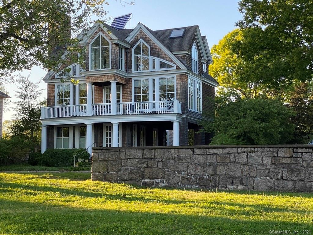 2 Sachem Rd, Branford, CT 06405