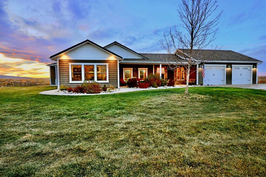 610 Lincoln Dr, Sheridan, WY 82801