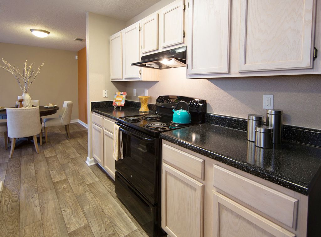 1800 Southpoint Crossing Dr #618, Durham, NC 27713