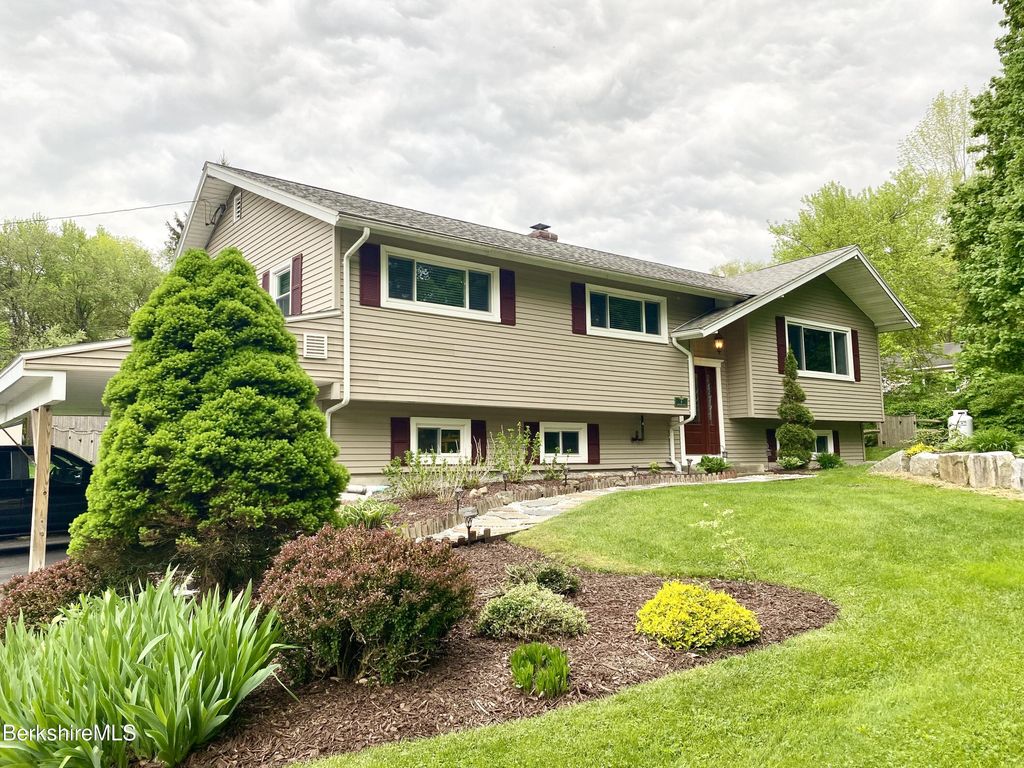 4 Devonshire Dr, Cheshire, MA 01225 MLS 243554 Trulia