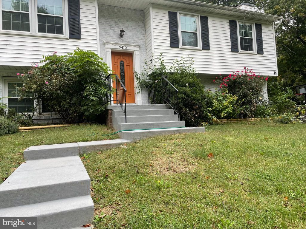 9410 1st St N, Laurel, MD 20723