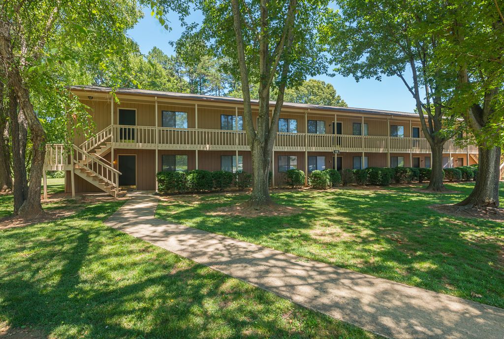 50 Lakewood Dr, Salisbury, NC 28147