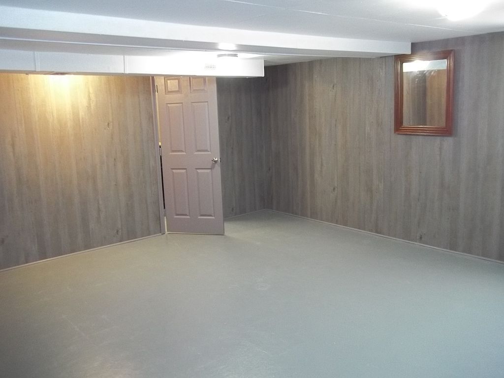 2nd Family Room/ Man Cave