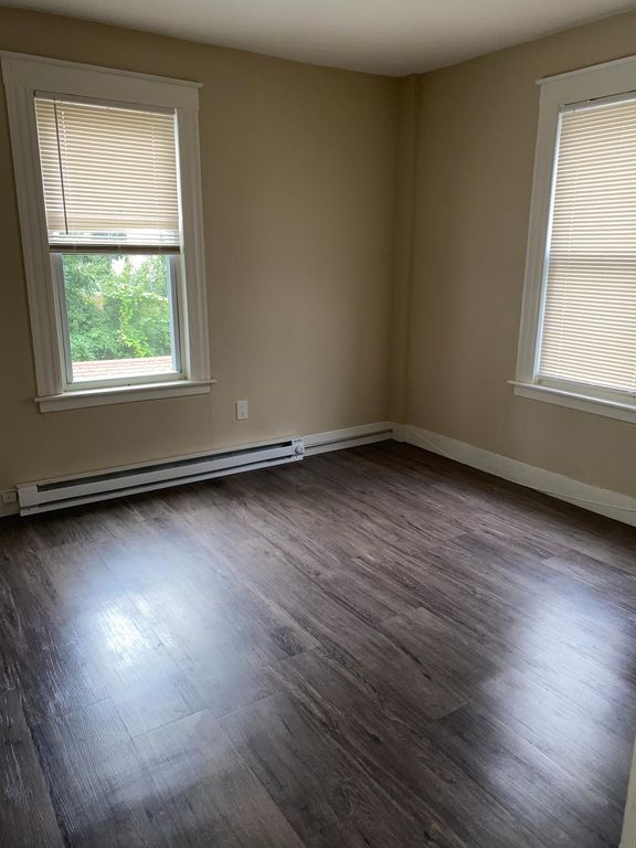 52 Locust St #2, New Britain, CT 06051
