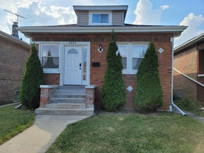 2628 N New England Ave, Elmwood Park, IL 60707
