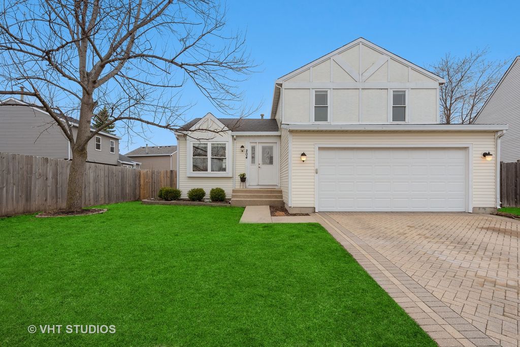 204 Christopher Ct, Round Lake Beach, IL 4 Bed, 2 Bath SingleFamily