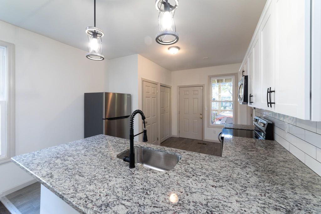 1-84 Sheffield Ave #1, New Haven, CT 06511