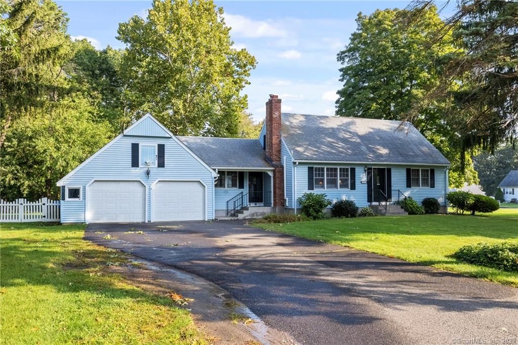 29 Marshall Rd, Windsor Locks, CT 3 Bed, 2 Bath SingleFamily Home