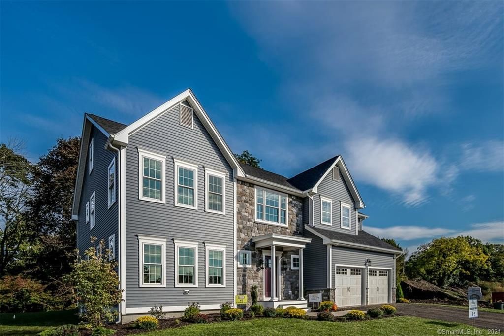 48 Tognalli Dr, Torrington, CT 06790